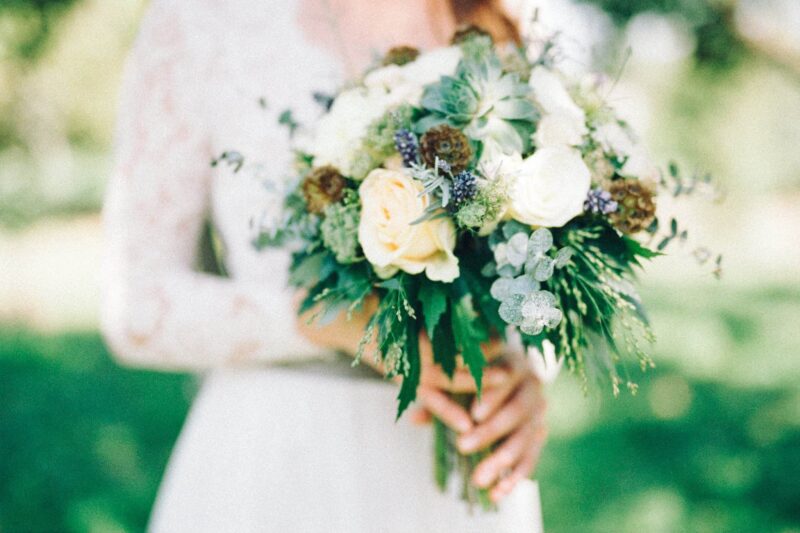 wedding-gown-bouquet-flowers