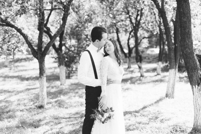 16-apple-trees-pre-wedding-austria