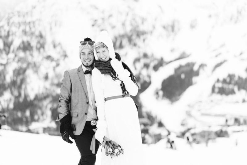 ski wedding couple portrait