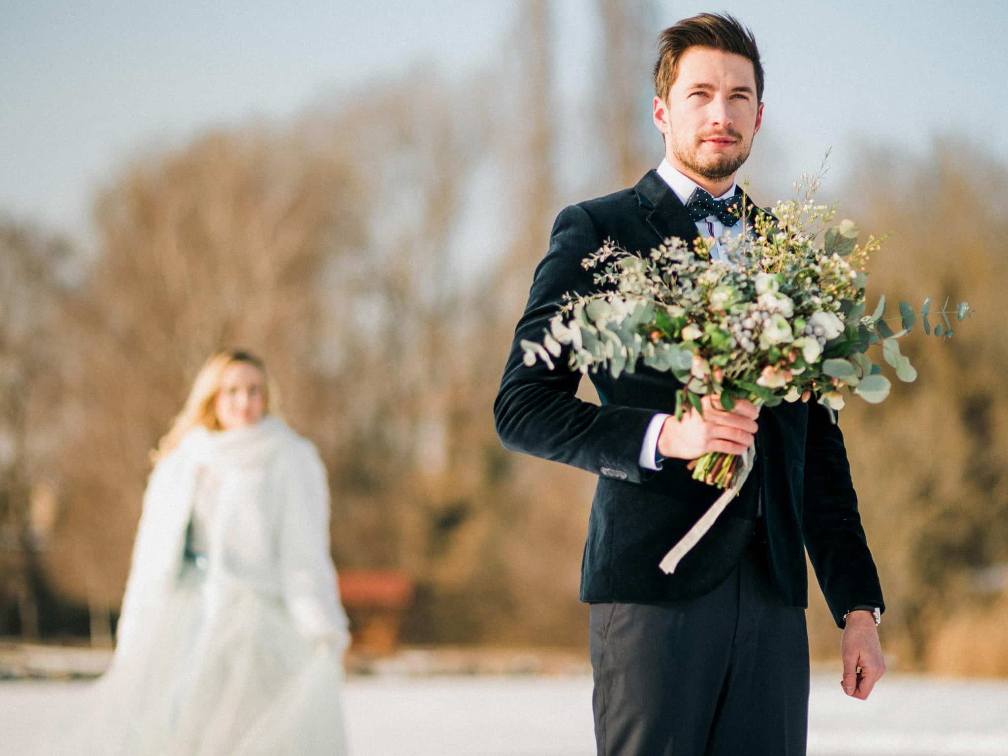13_wedoverhills_first_look_bouquet