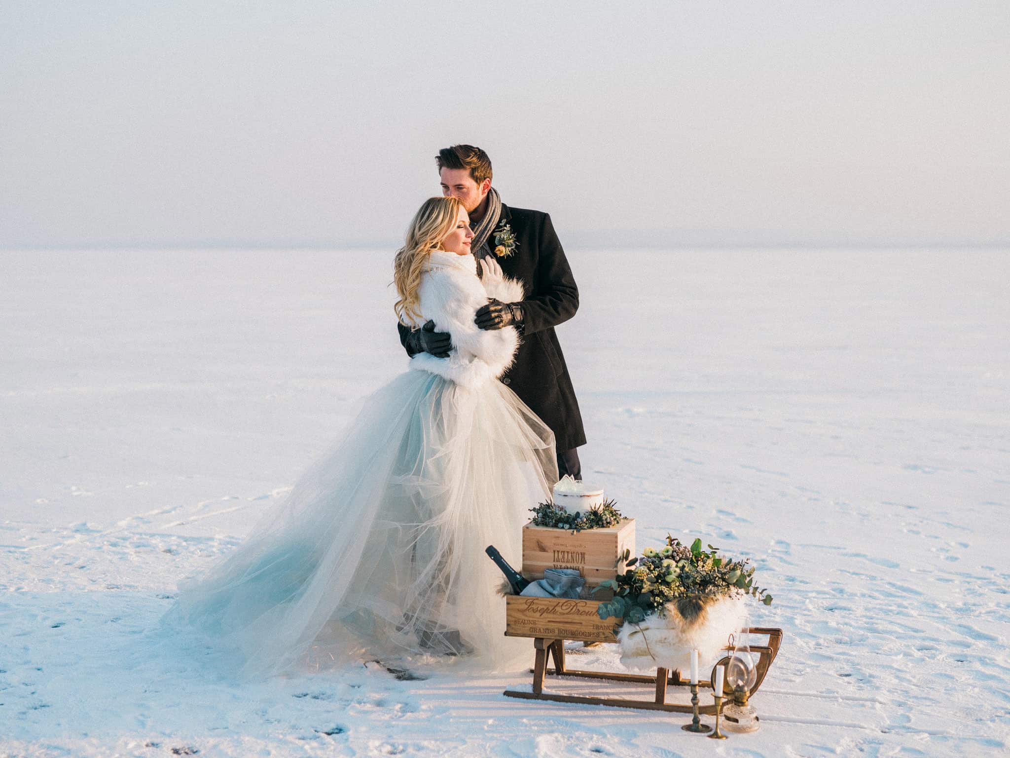 38_wedoverhills_elopement_winter_scenery_embrace