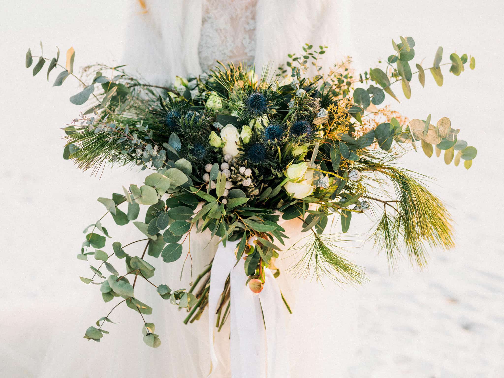 47_wedoverhills_green_bouquet