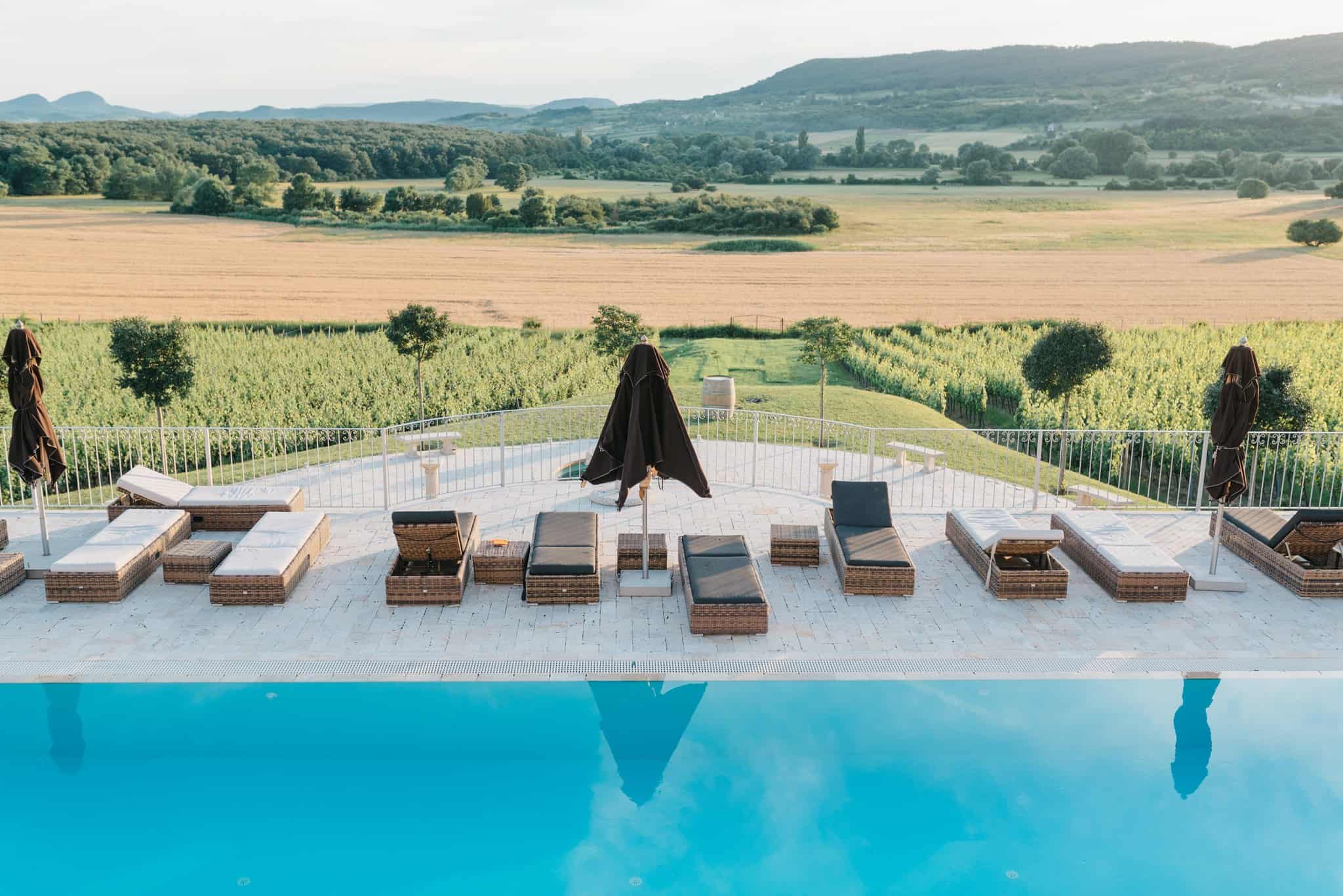 Wedoverhills_Prewedding_Vineyard_Wedding_Location_0011